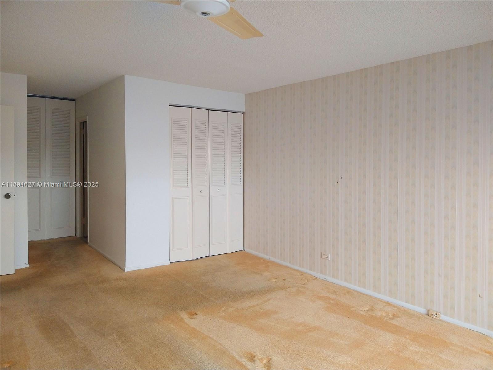 See details 2002 2 / 2 1275 sq. ft. $ 2025-10-11 0 Photo