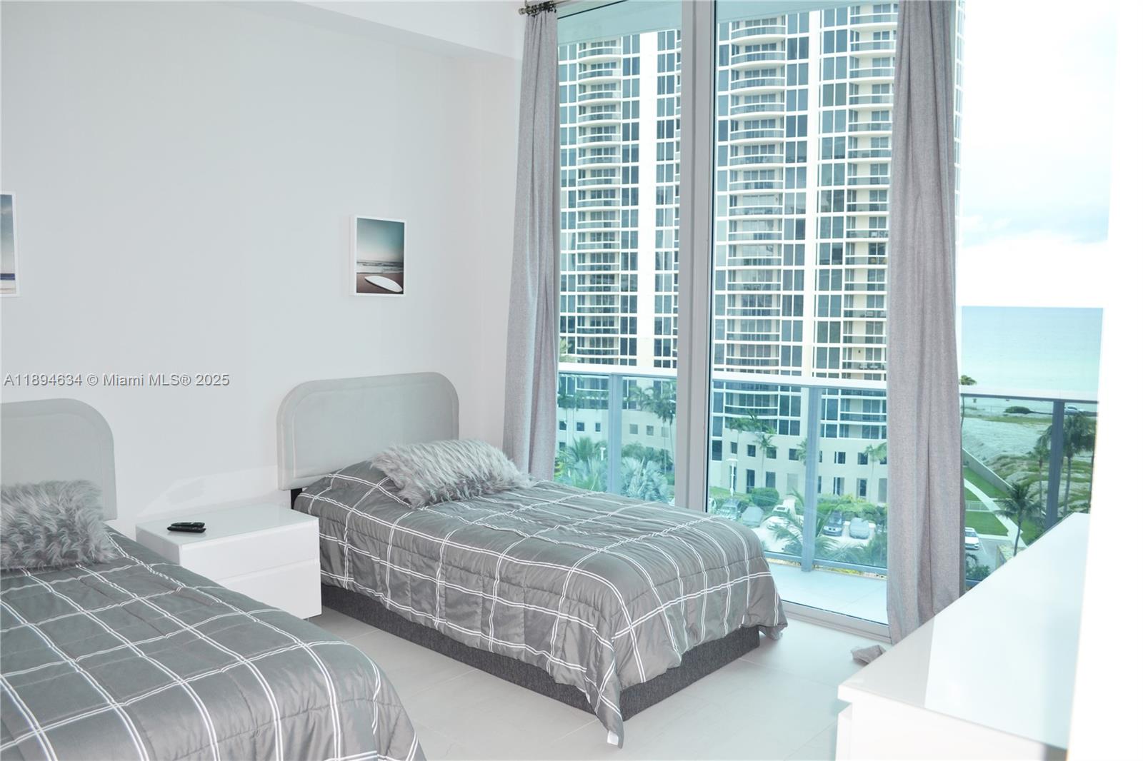 703 2 / 3 1361 sq. ft. $ 2025-10-11 0 Photo