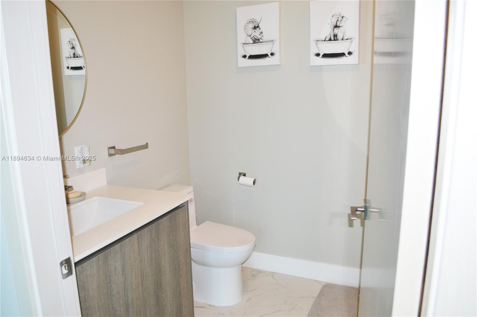 703 2 / 3 1361 sq. ft. $ 2025-10-11 0 Photo