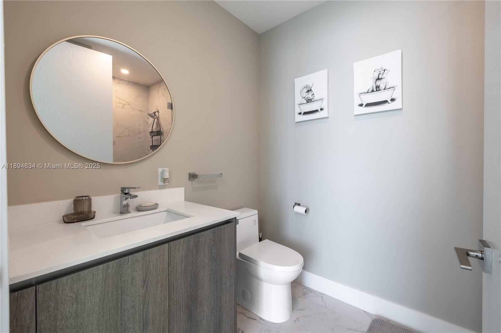 See details 703 2 / 3 1361 sq. ft. $ 2025-10-11 0 Photo