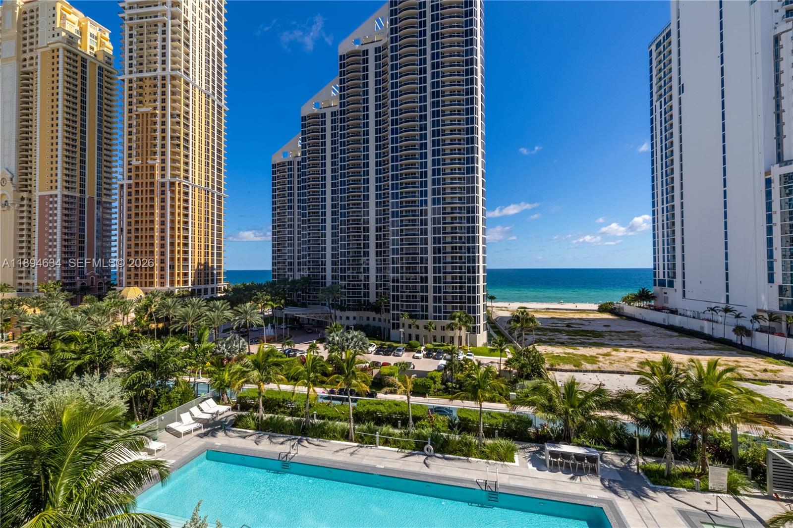 See details 703 2 / 3 1361 sq. ft. $ 2026-07-04 0 Photo