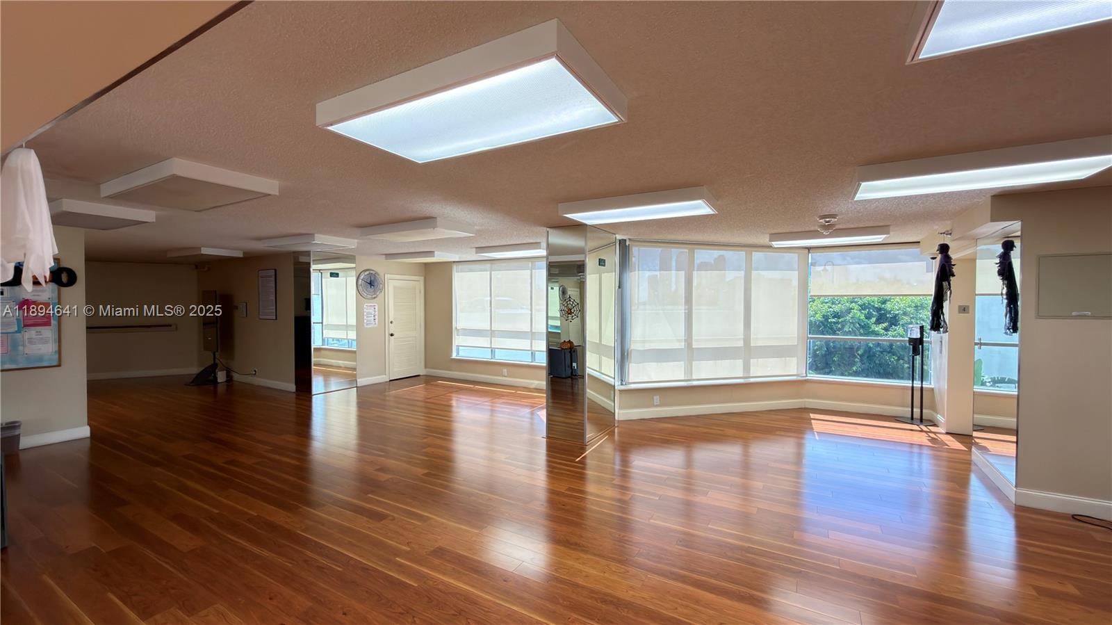 Photo of 3530 Mystic Pointe Dr  #1602, Aventura, Florida, 33180 -