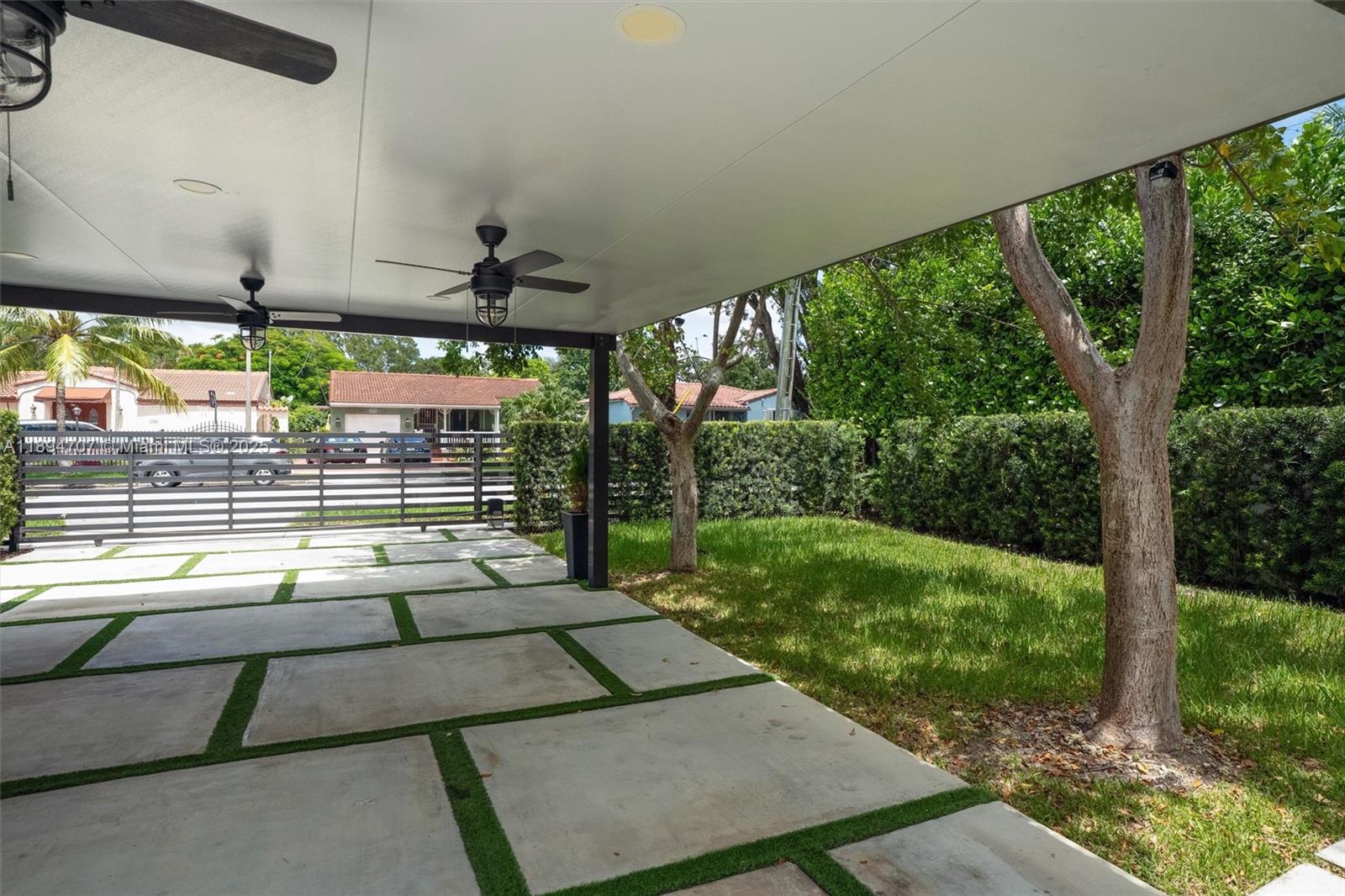 See details / 1700 sq. ft. $ 2025-10-12 0 Photo