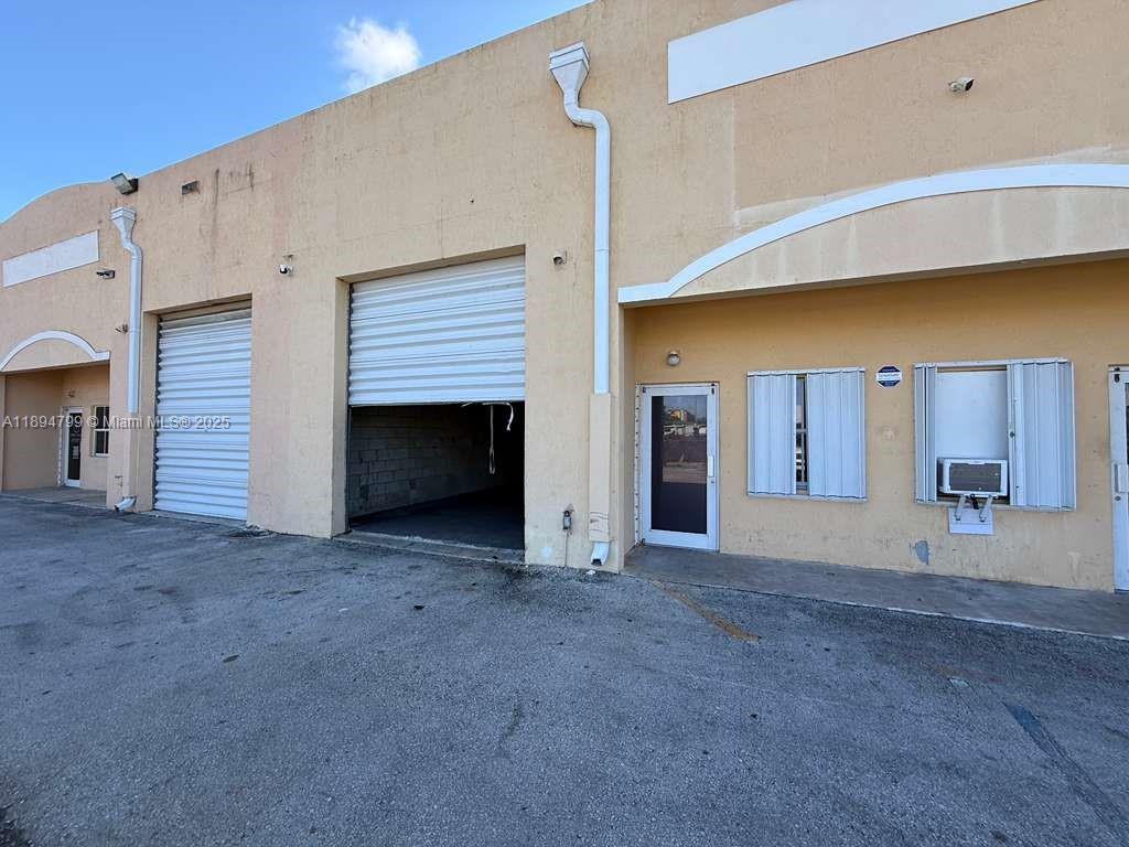 See details 7 / sq. ft. $ 2025-10-12 0 Photo