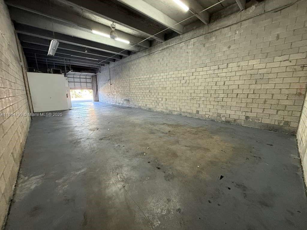 See details 7 / sq. ft. $ 2025-10-12 0 Photo