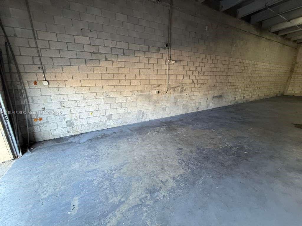 See details 7 / sq. ft. $ 2025-10-12 0 Photo