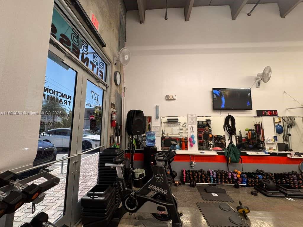 Ver detalles 127 / sq. ft. $ 2025-10-12 0 foto