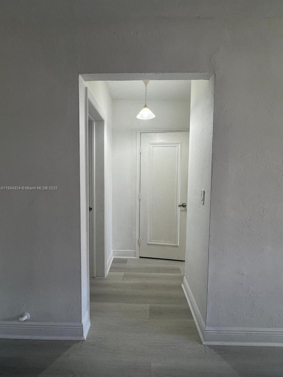   /  7638 sq. ft. $ 2025-10-13 0 Photo