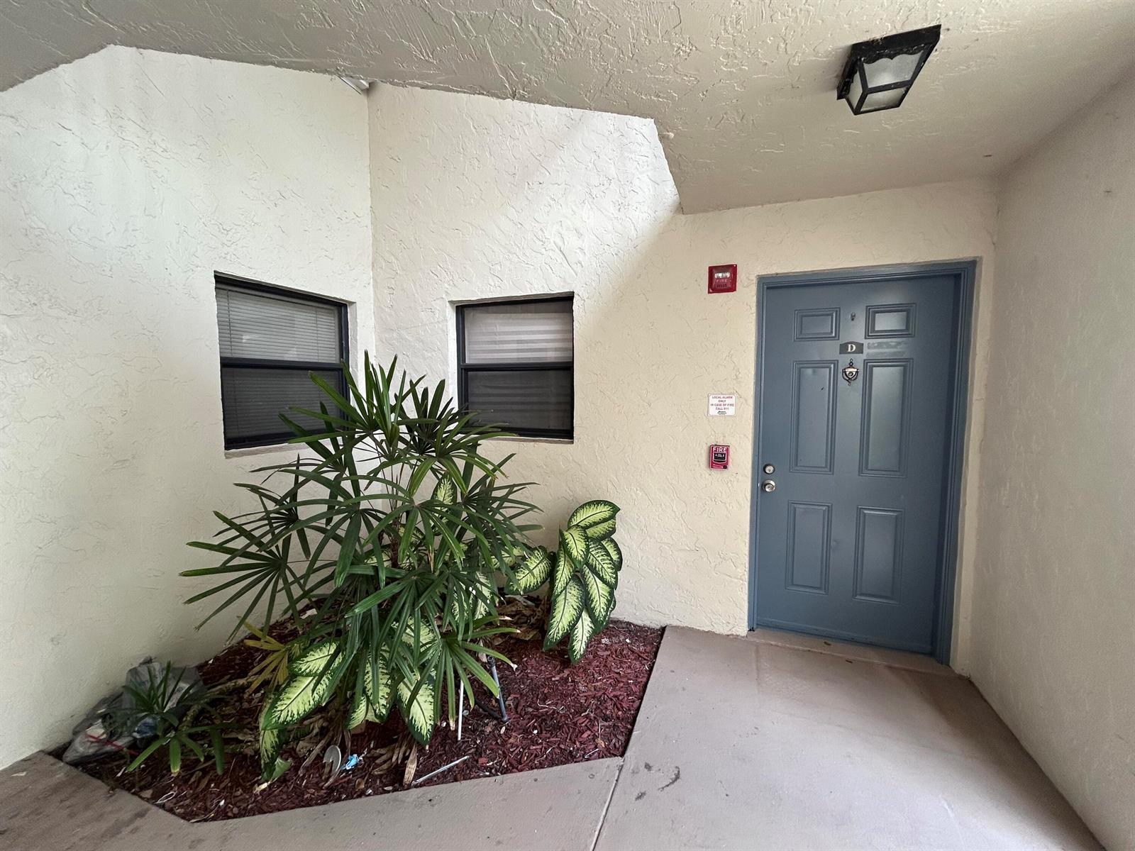 Ver detalles D 1 / 1 700 sq. ft. $ 2026-01-29 0 foto
