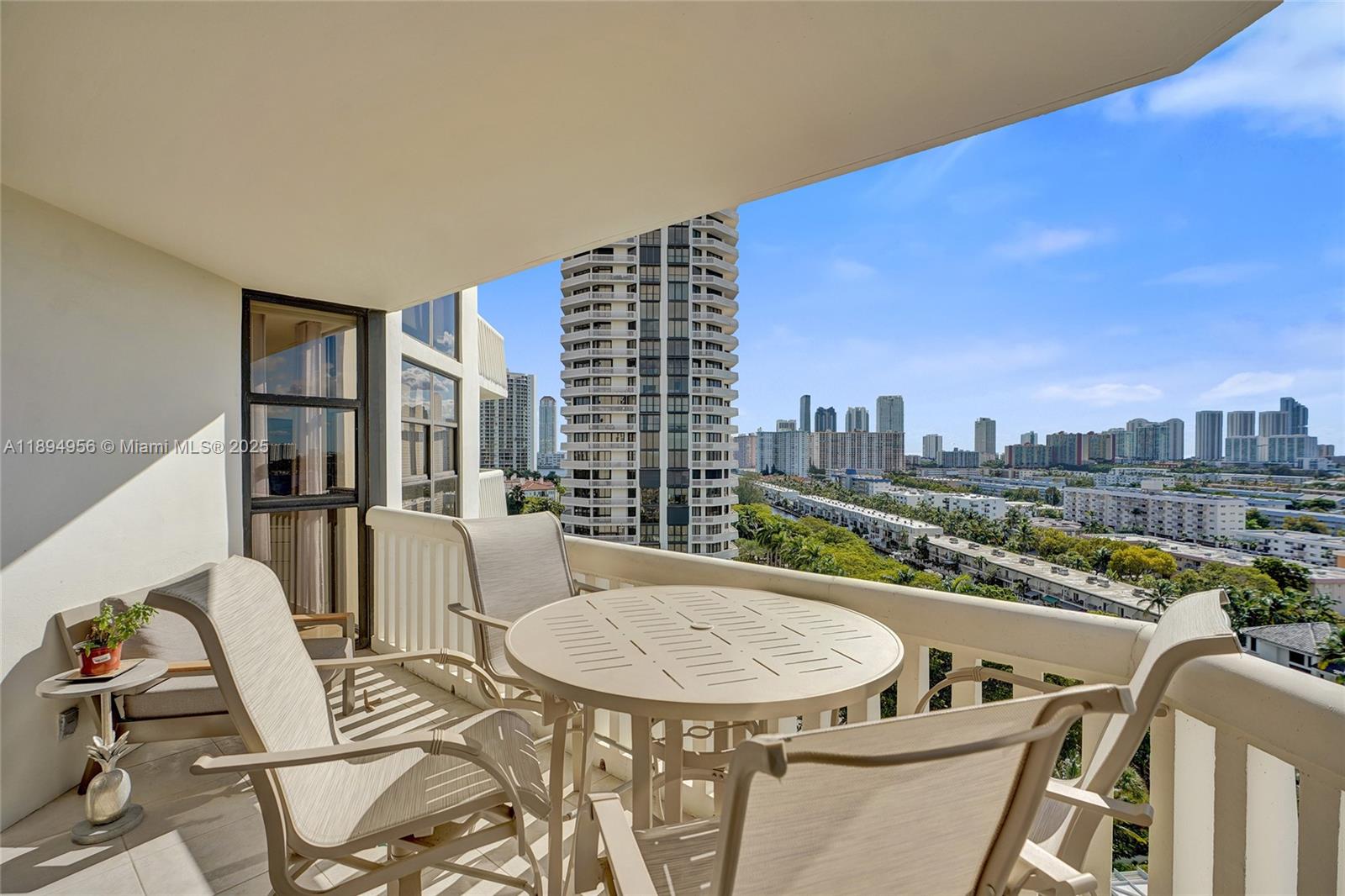 See details 1403 3 / 3 1840 sq. ft. $ 2025-10-13 0 Photo