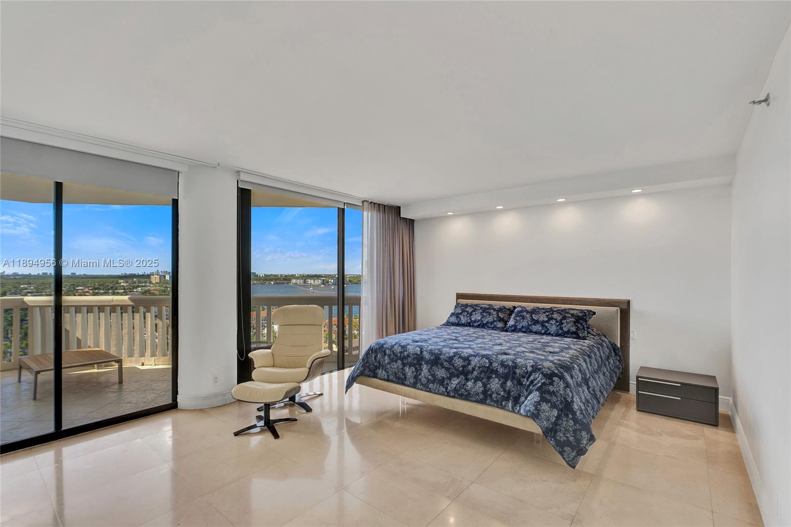 See details 1403 3 / 3 1840 sq. ft. $ 2025-10-13 0 Photo