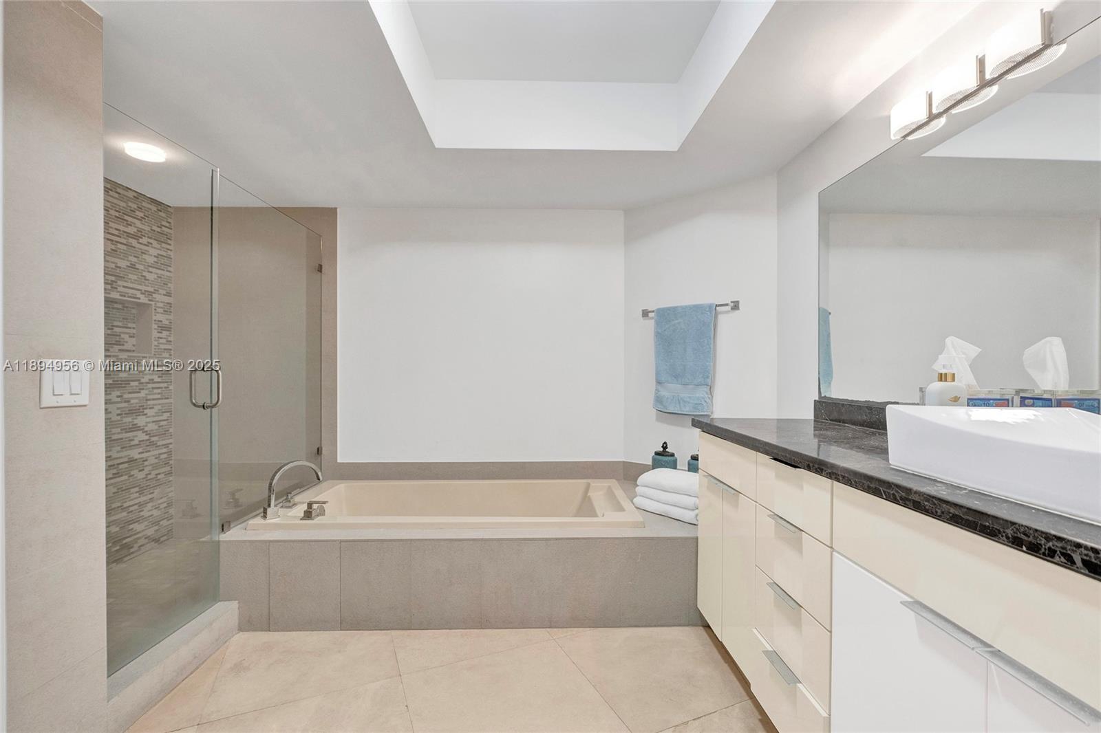 See details 1403 3 / 3 1840 sq. ft. $ 2025-10-13 0 Photo