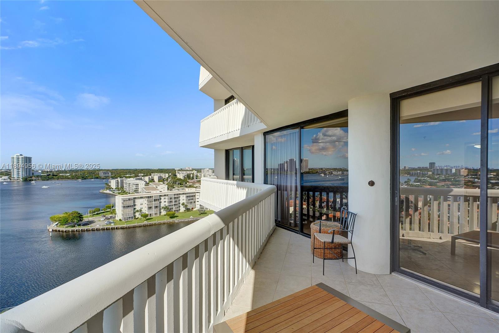 See details 1403 3 / 3 1840 sq. ft. $ 2025-10-13 0 Photo