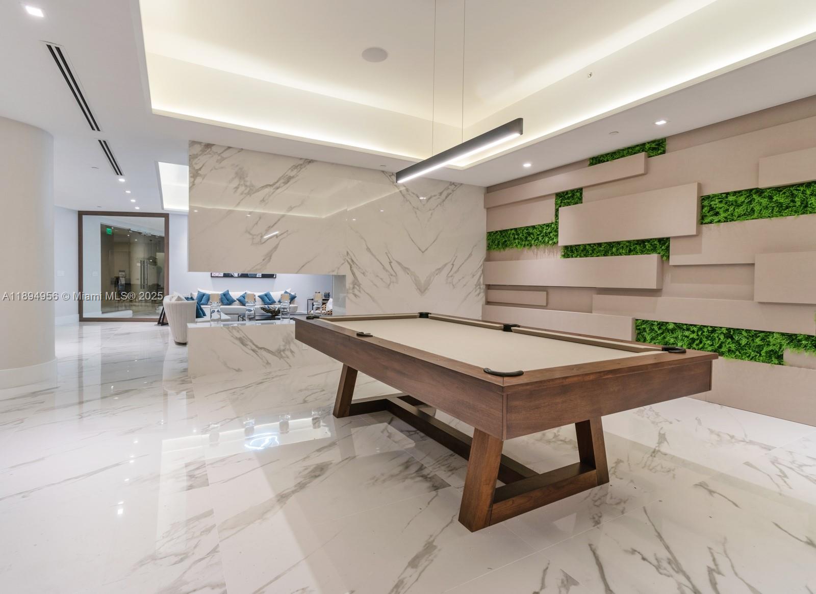 See details 1403 3 / 3 1840 sq. ft. $ 2025-10-13 0 Photo