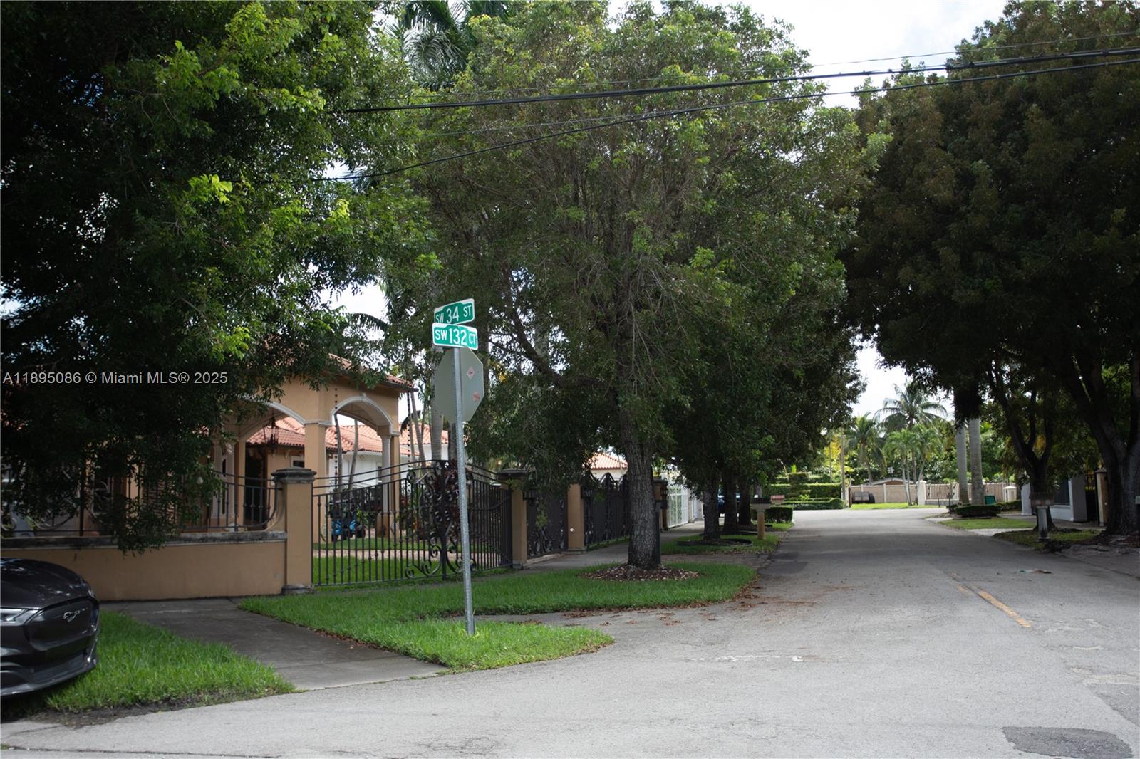 See details   /   sq. ft. $ 2025-10-13 0 Photo