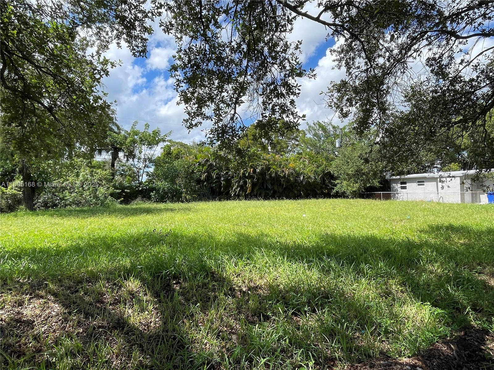 See details / sq. ft. $ 2025-10-13 0 Photo