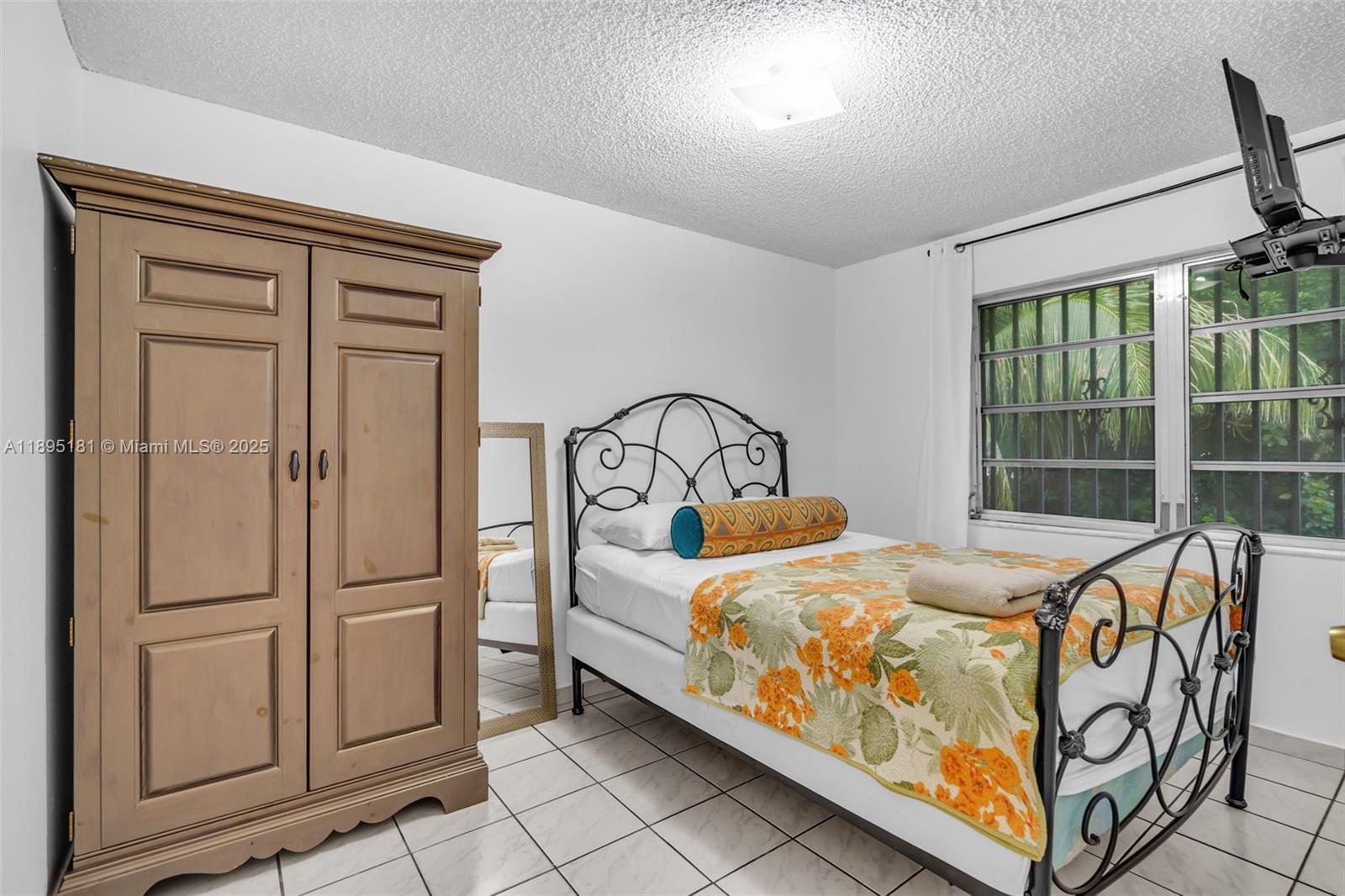   /  3658 sq. ft. $ 2025-10-13 0 Photo