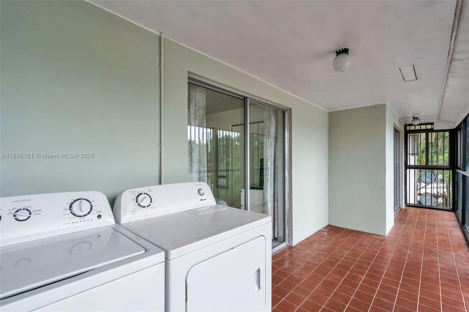   /  3658 sq. ft. $ 2025-10-13 0 Photo