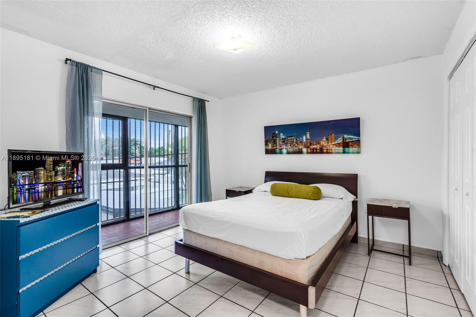   /  3658 sq. ft. $ 2025-10-13 0 Photo