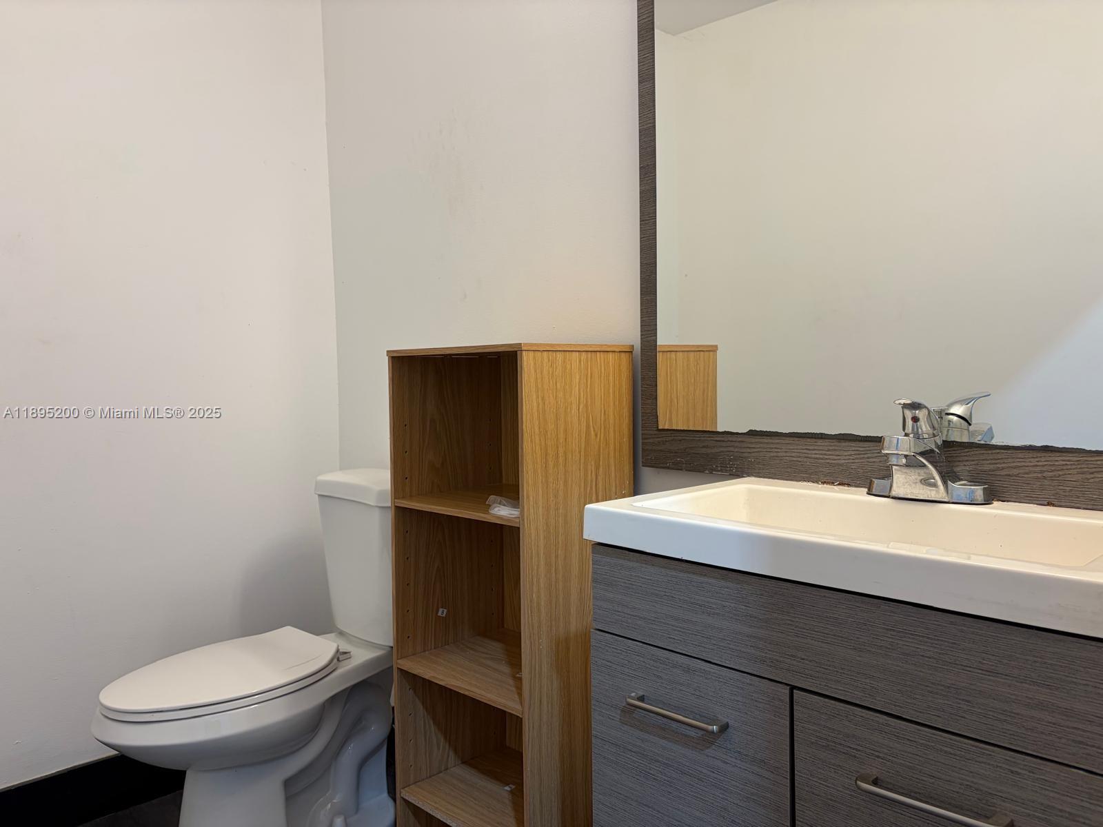 See details 6 / sq. ft. $ 2025-10-13 0 Photo