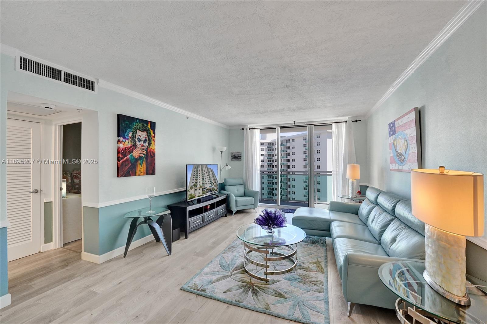 Photo of 3000 Ocean Dr  #1106, Hollywood, Florida, 33019 - 