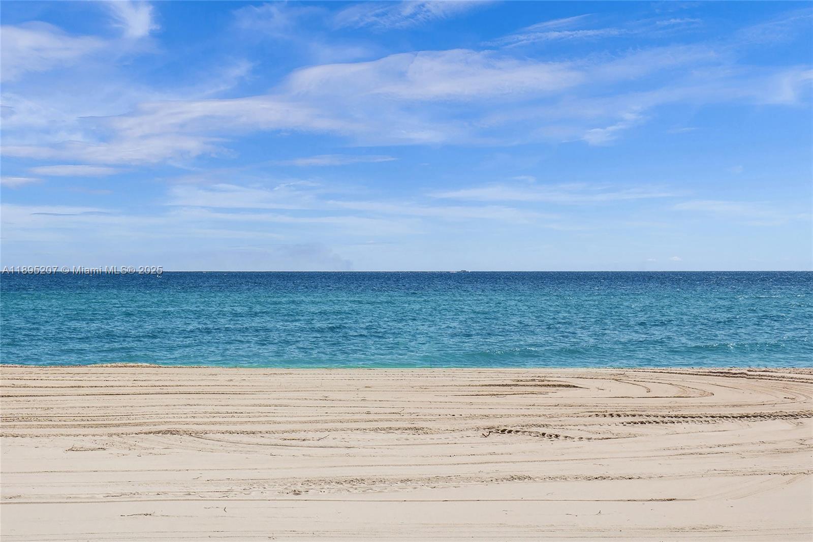 Photo of 3000 Ocean Dr  #1106, Hollywood, Florida, 33019 - 