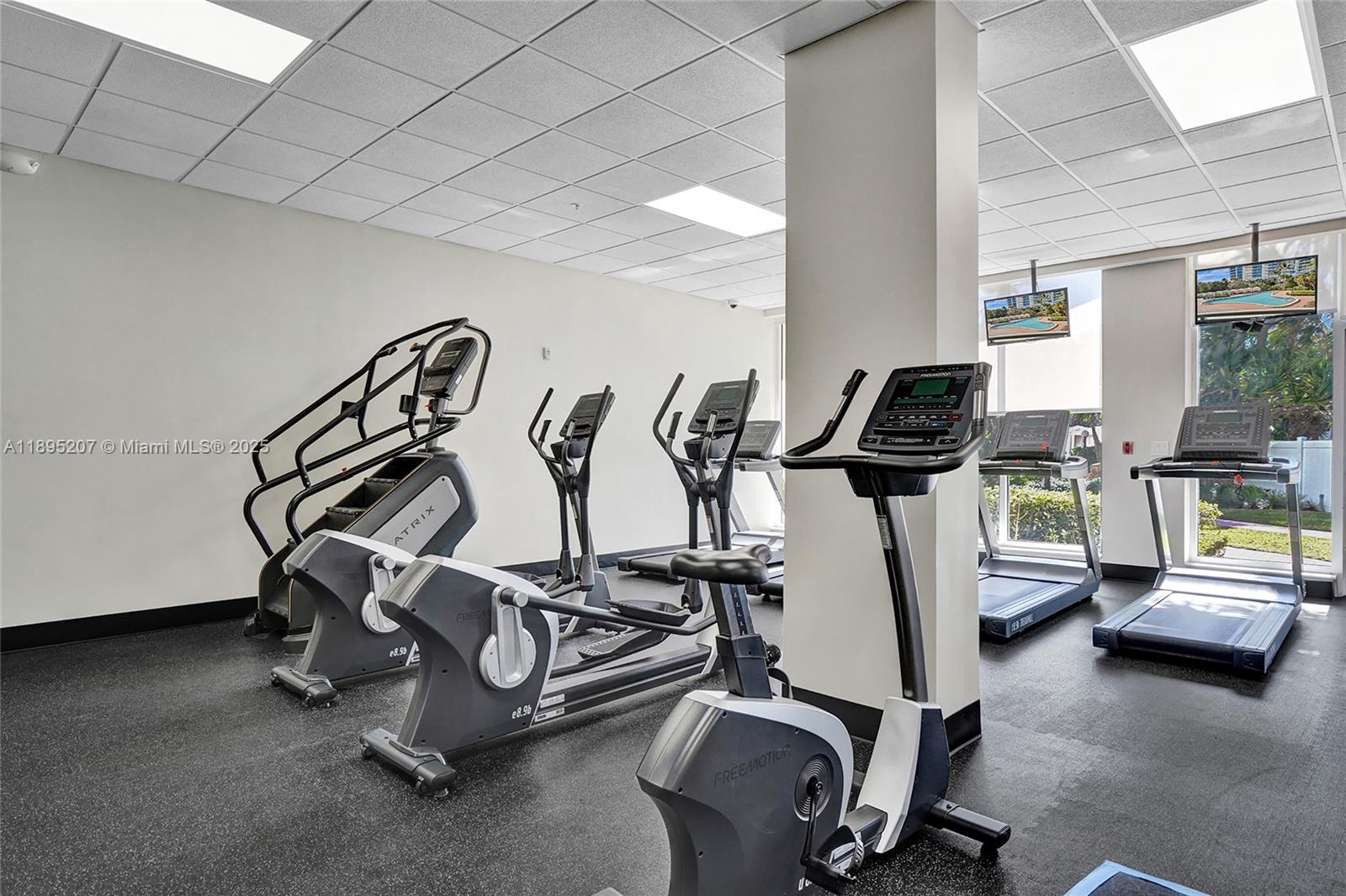 Photo of 3000 Ocean Dr  #1106, Hollywood, Florida, 33019 - 3001 Fitness Area