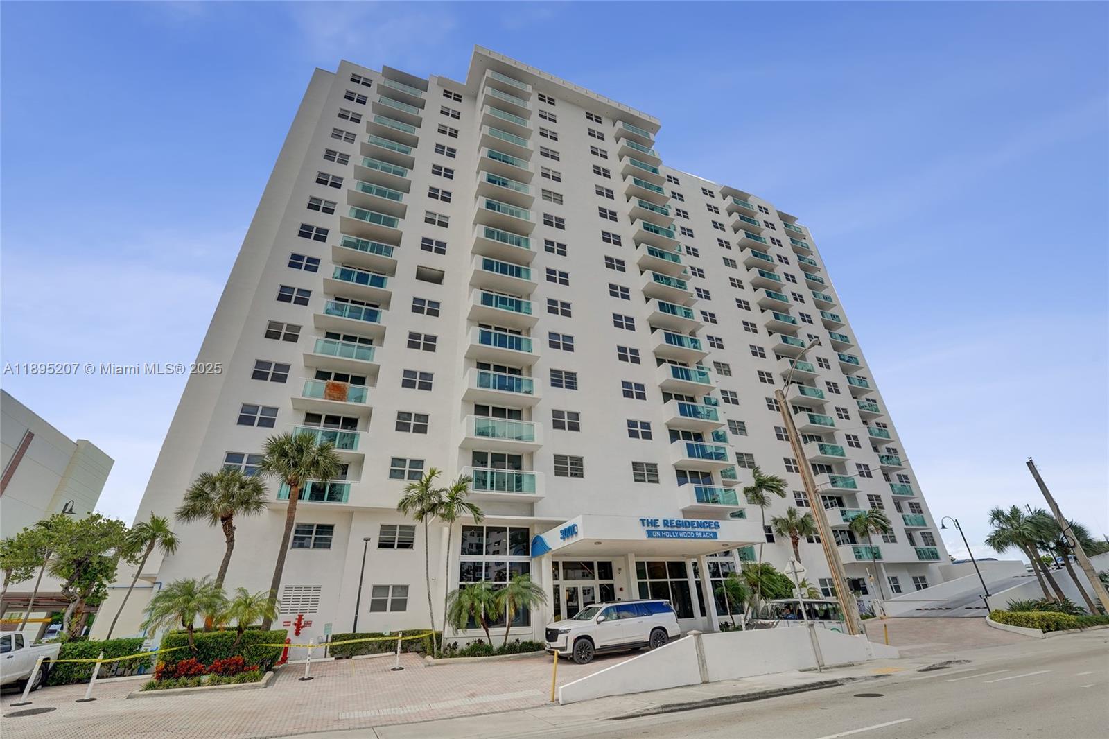 Photo of 3000 Ocean Dr  #1106, Hollywood, Florida, 33019 - 