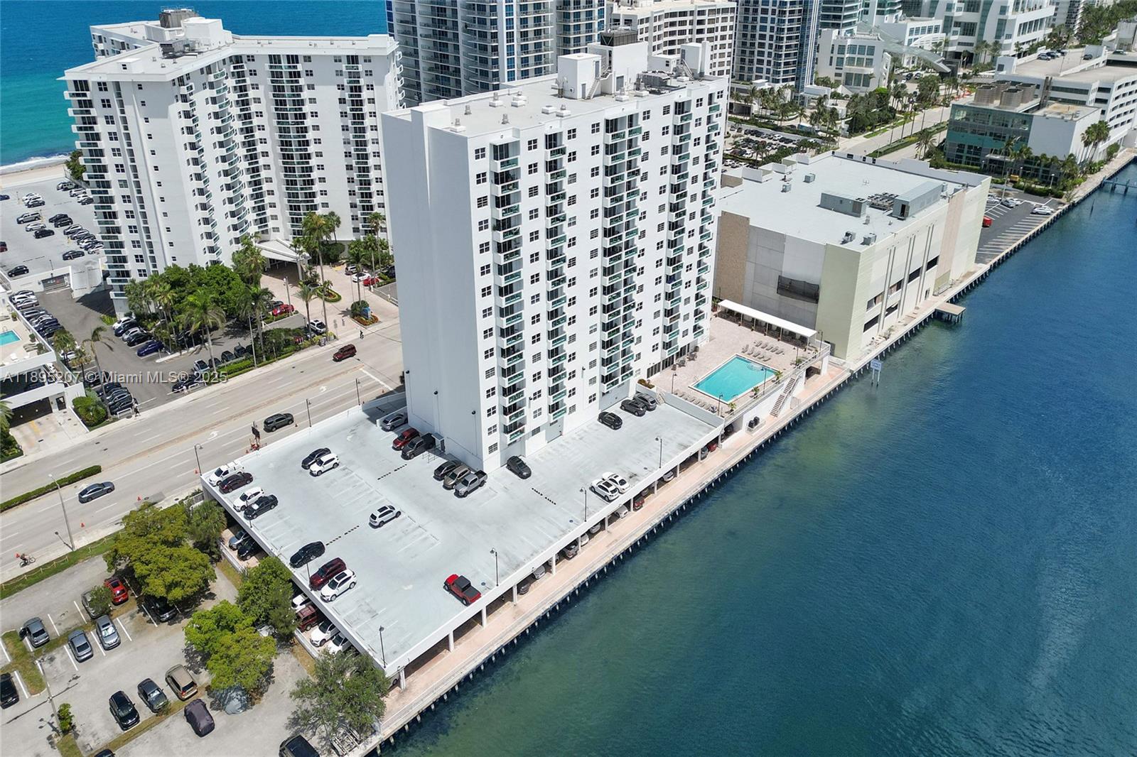 Photo of 3000 Ocean Dr  #1106, Hollywood, Florida, 33019 - 