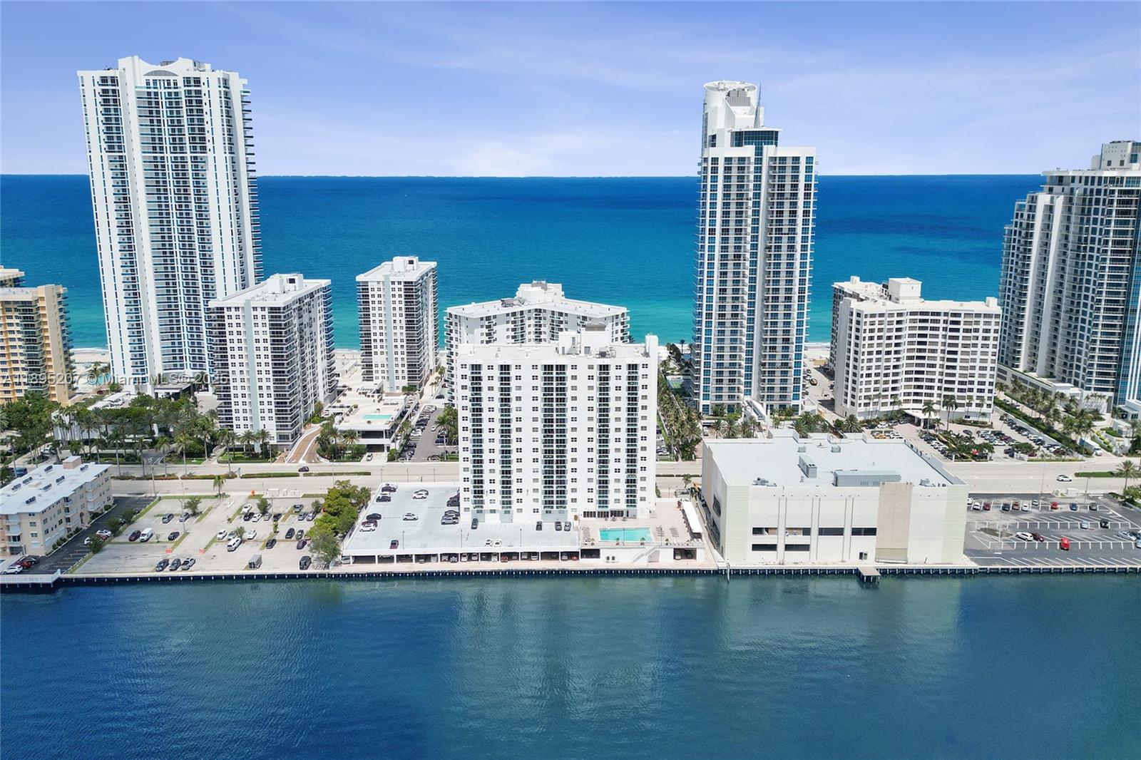 Photo of 3000 Ocean Dr  #1106, Hollywood, Florida, 33019 - 