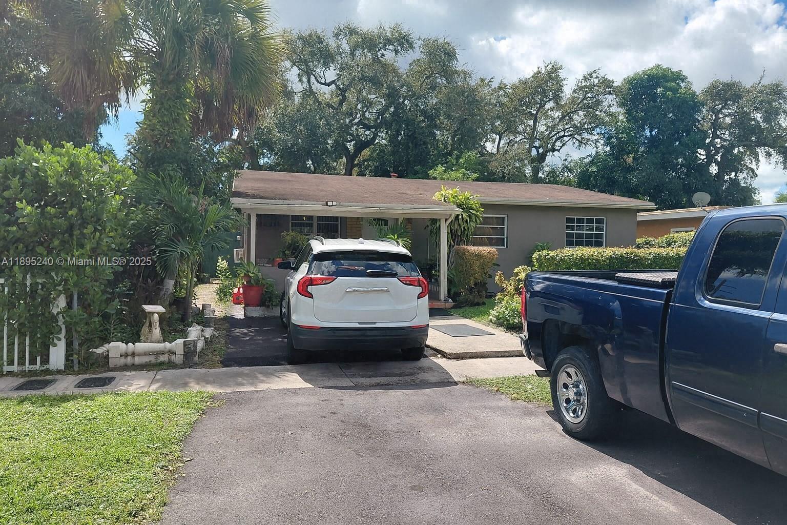 See details 1380 4 / 2 1691 sq. ft. $ 2025-10-13 0 Photo