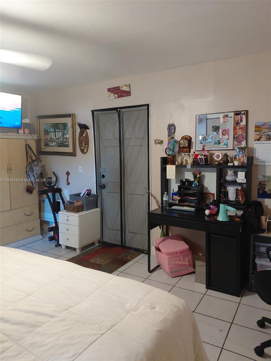 See details 1380 4 / 2 1691 sq. ft. $ 2025-10-13 0 Photo