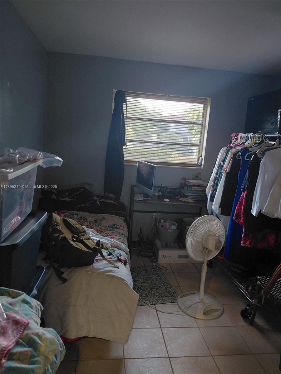 See details 1380 4 / 2 1691 sq. ft. $ 2025-10-13 0 Photo