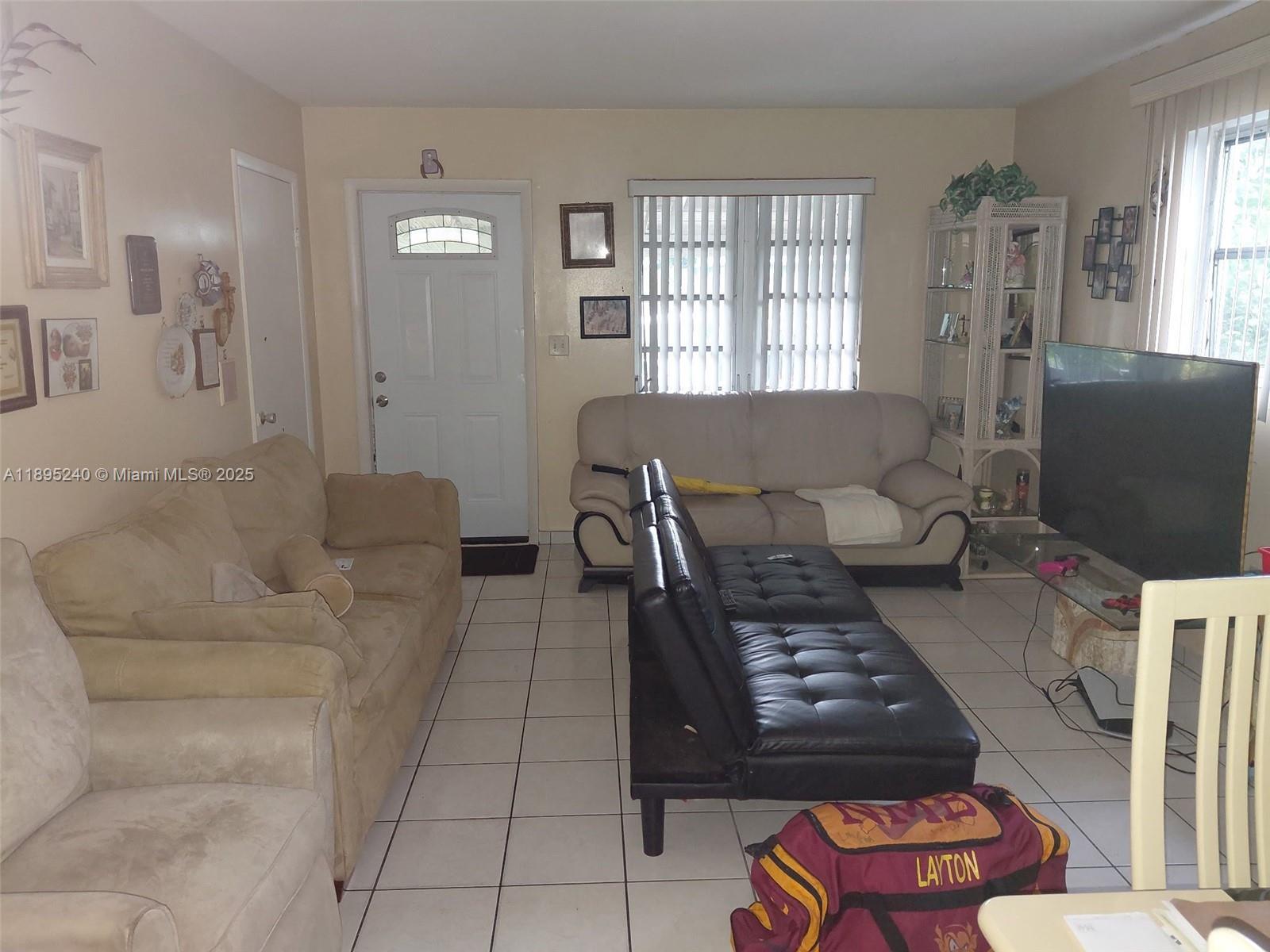See details 1380 4 / 2 1691 sq. ft. $ 2025-10-13 0 Photo