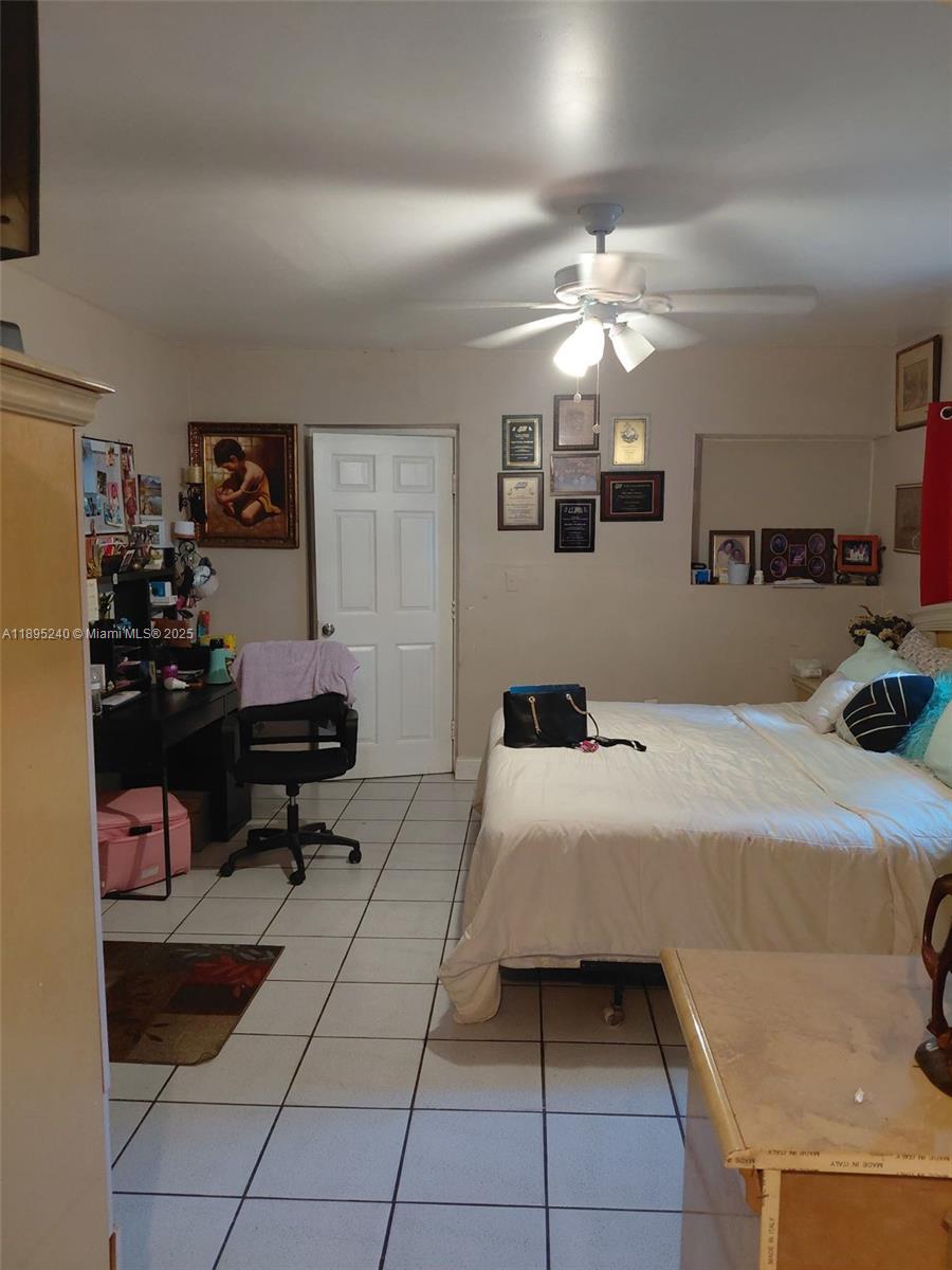 See details 1380 4 / 2 1691 sq. ft. $ 2025-10-13 0 Photo