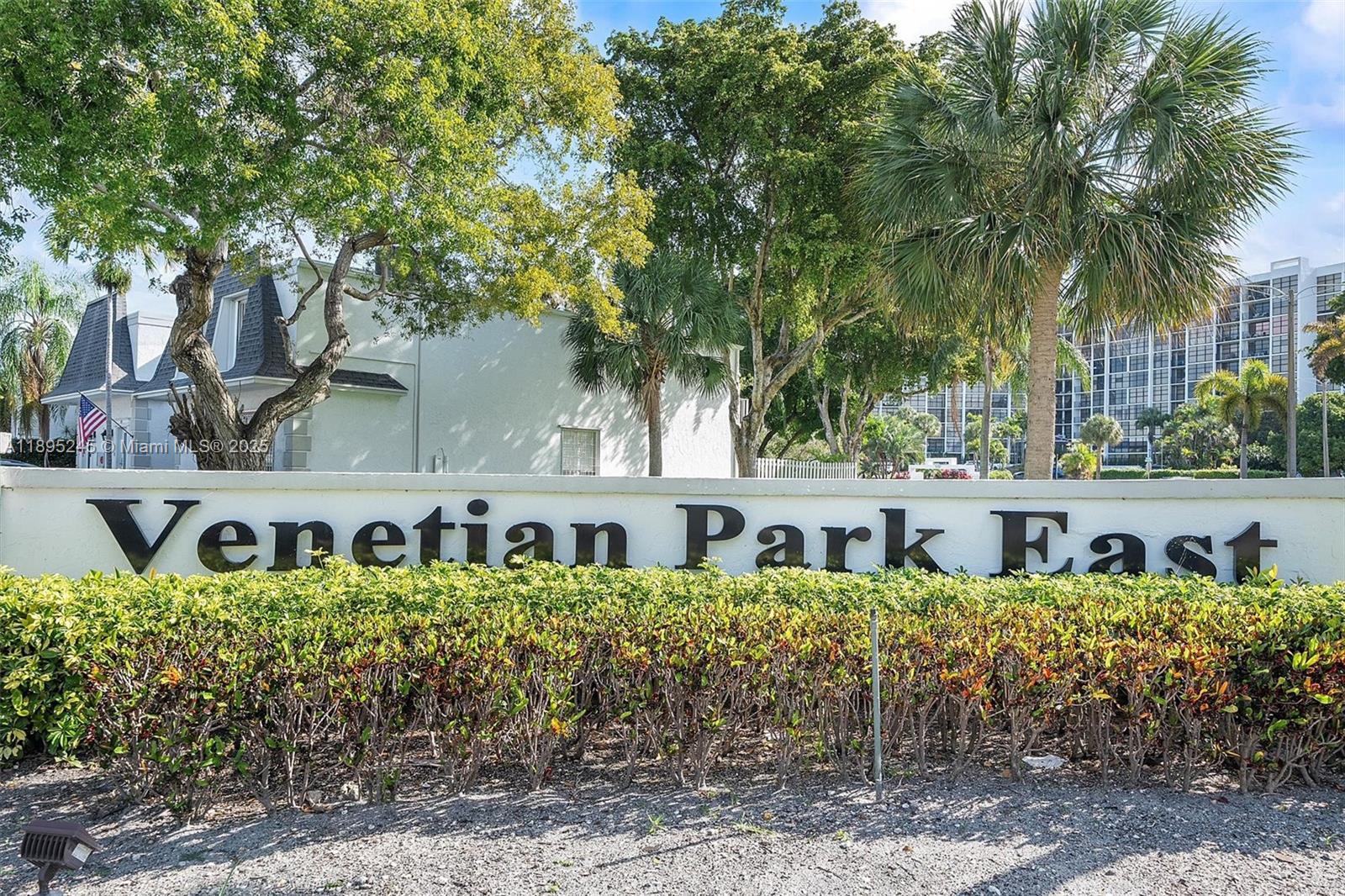 Photo of 712 27th Ave  (712), Hallandale Beach, Florida, 33009 - 