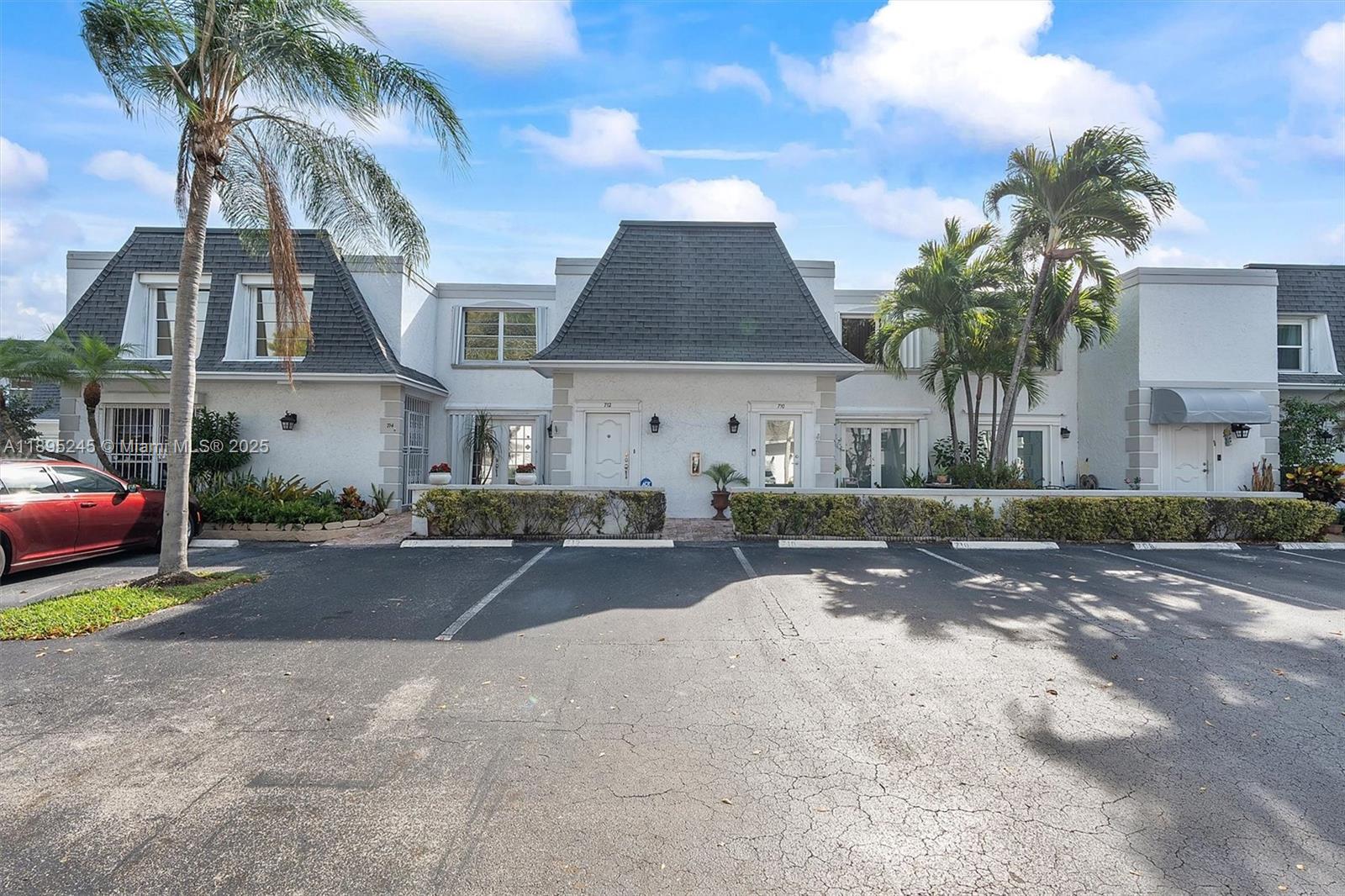 Photo of 712 27th Ave  (712), Hallandale Beach, Florida, 33009 - 