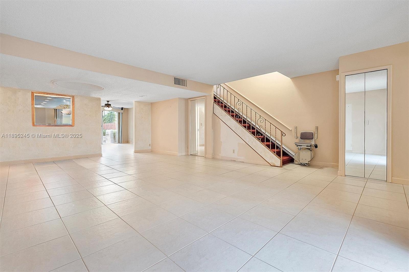 Photo of 712 27th Ave (712), Hallandale Beach, Florida, 33009 -