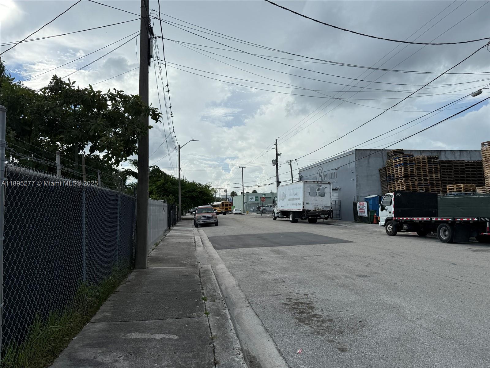 Ver detalles / sq. ft. $ 2025-10-13 0 foto