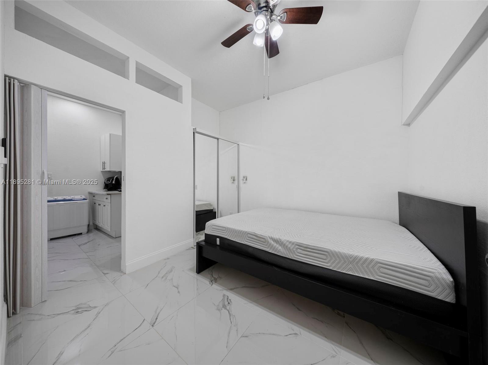 See details 1411 3 / 2 2024 sq. ft. $ 2026-02-20 0 Photo