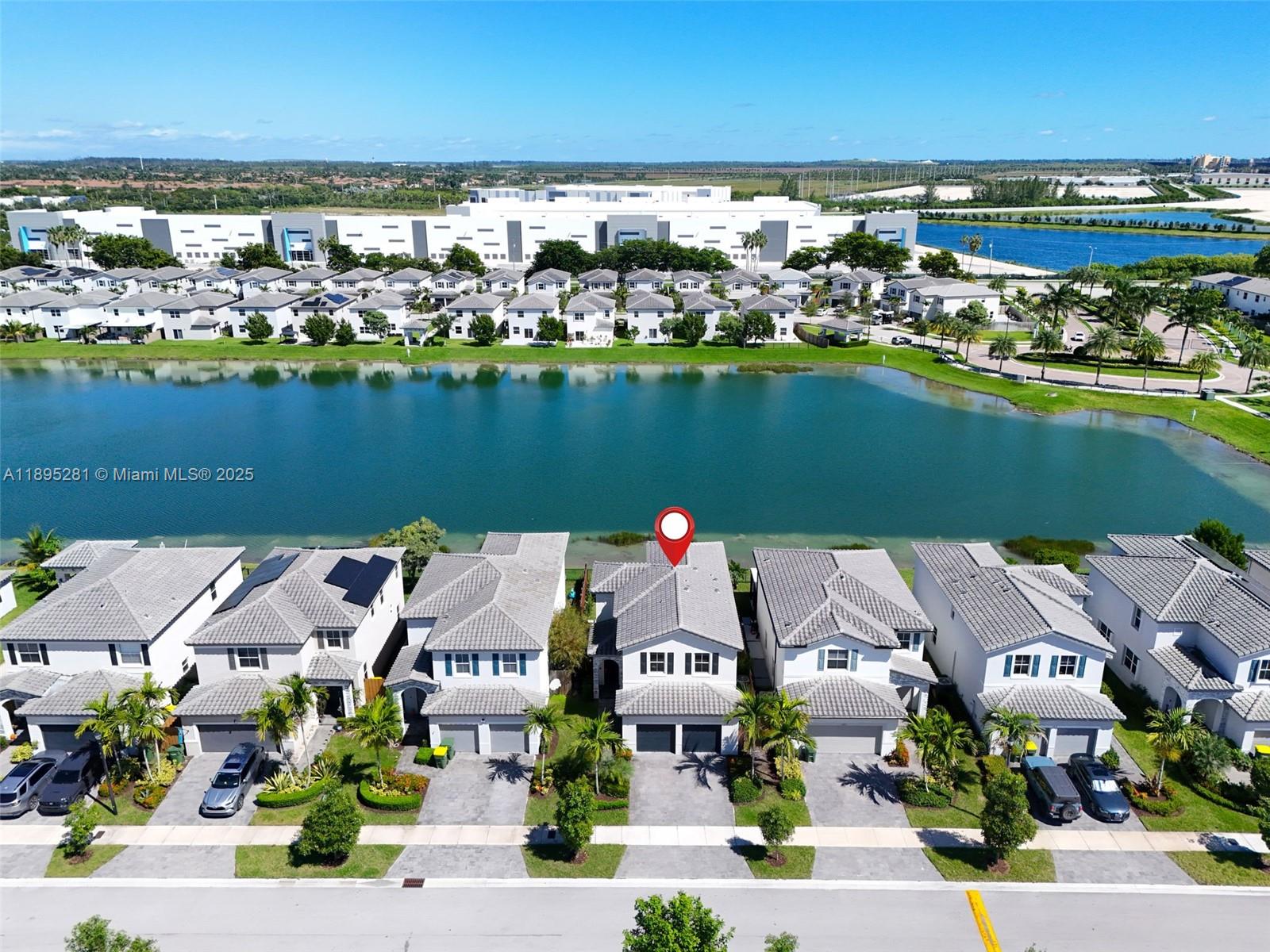 See details 1411 3 / 2 2024 sq. ft. $ 2026-02-20 0 Photo