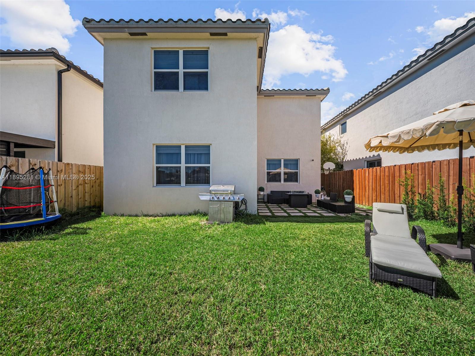 See details 1411 3 / 2 2024 sq. ft. $ 2026-02-20 0 Photo