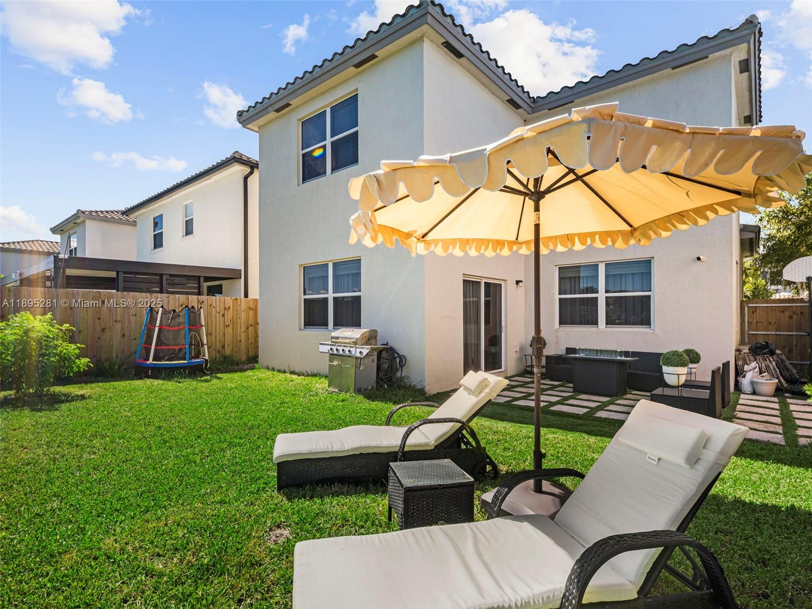 See details 1411 3 / 2 2024 sq. ft. $ 2026-02-20 0 Photo