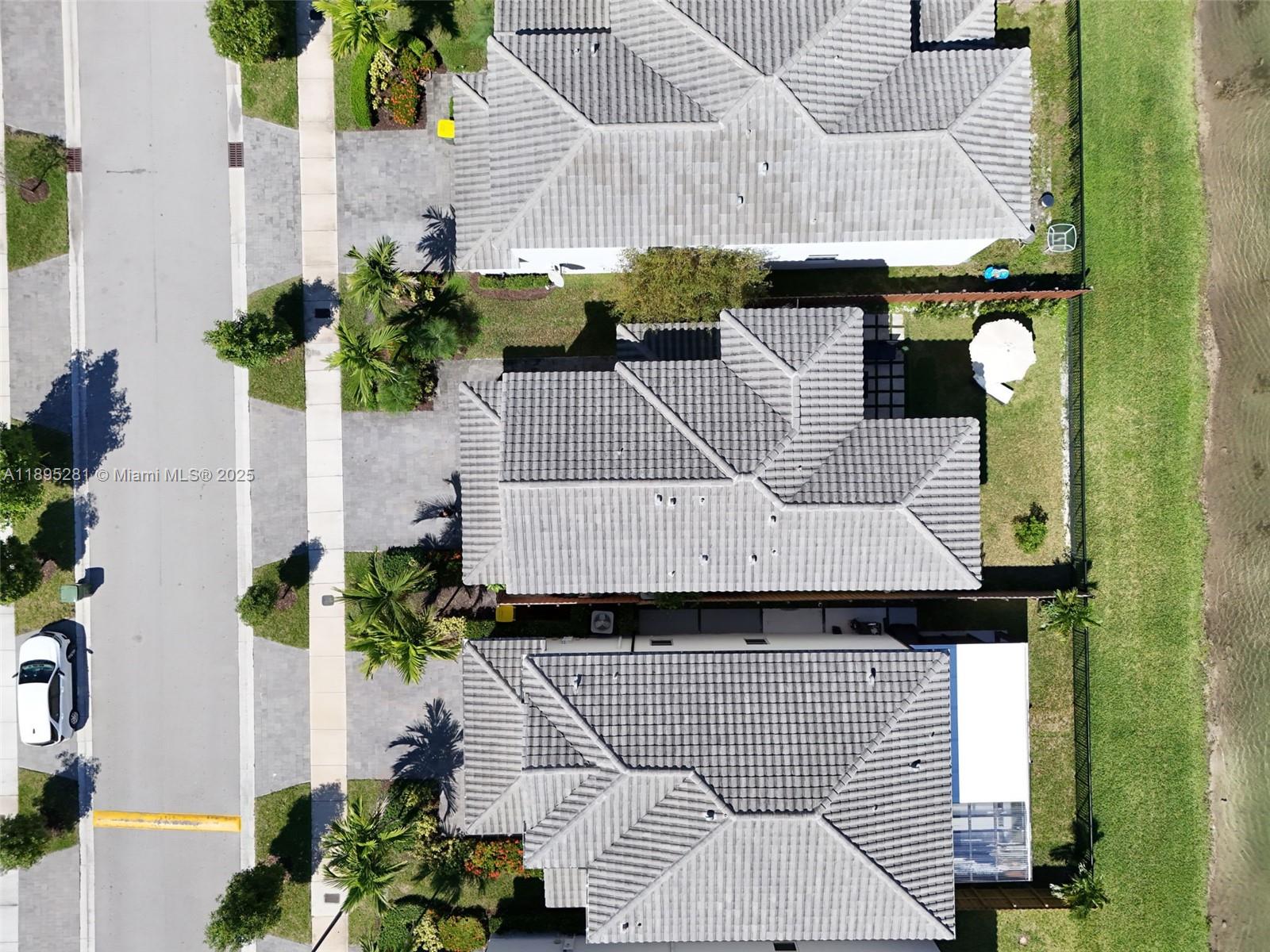 See details 1411 3 / 2 2024 sq. ft. $ 2026-02-20 0 Photo