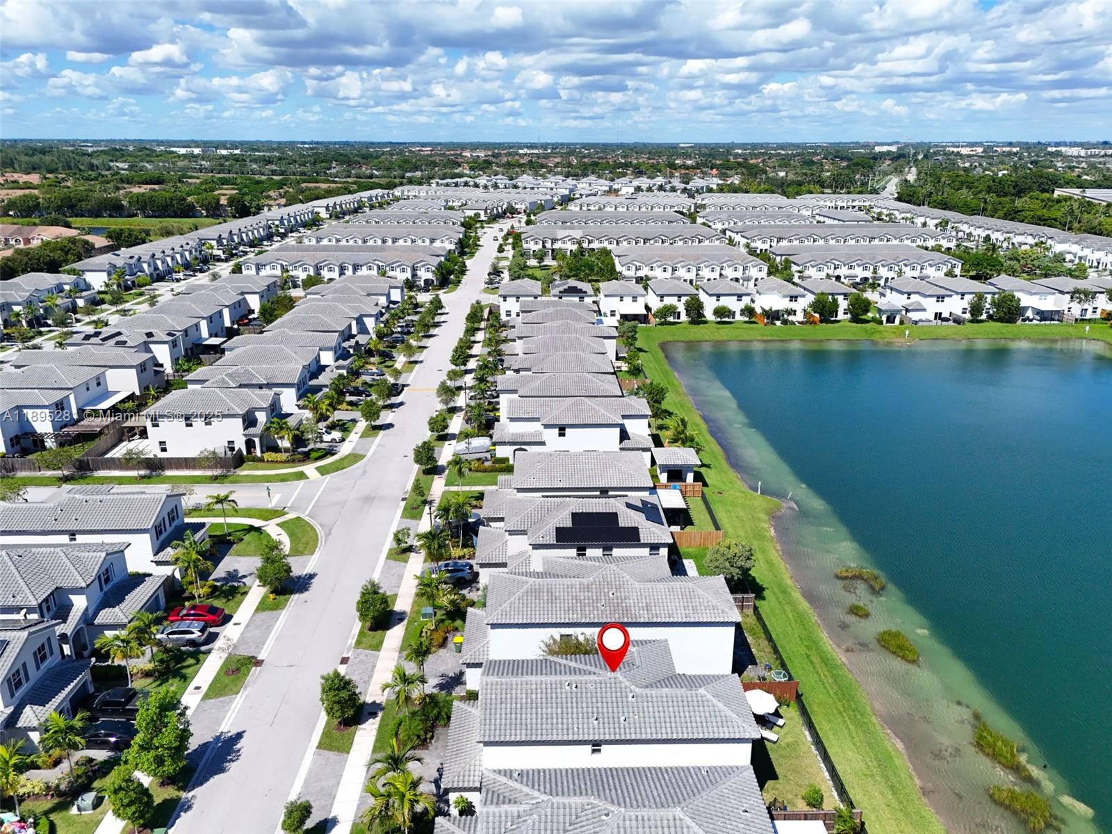 See details 1411 3 / 2 2024 sq. ft. $ 2026-02-20 0 Photo