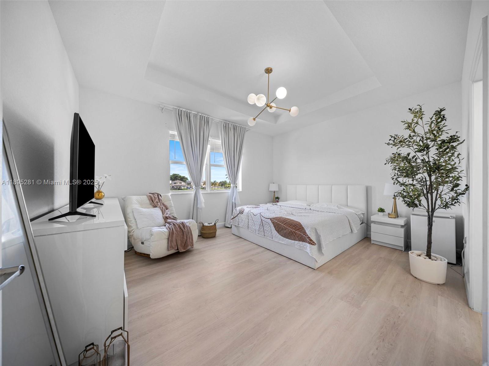 See details 1411 3 / 2 2024 sq. ft. $ 2026-02-20 0 Photo