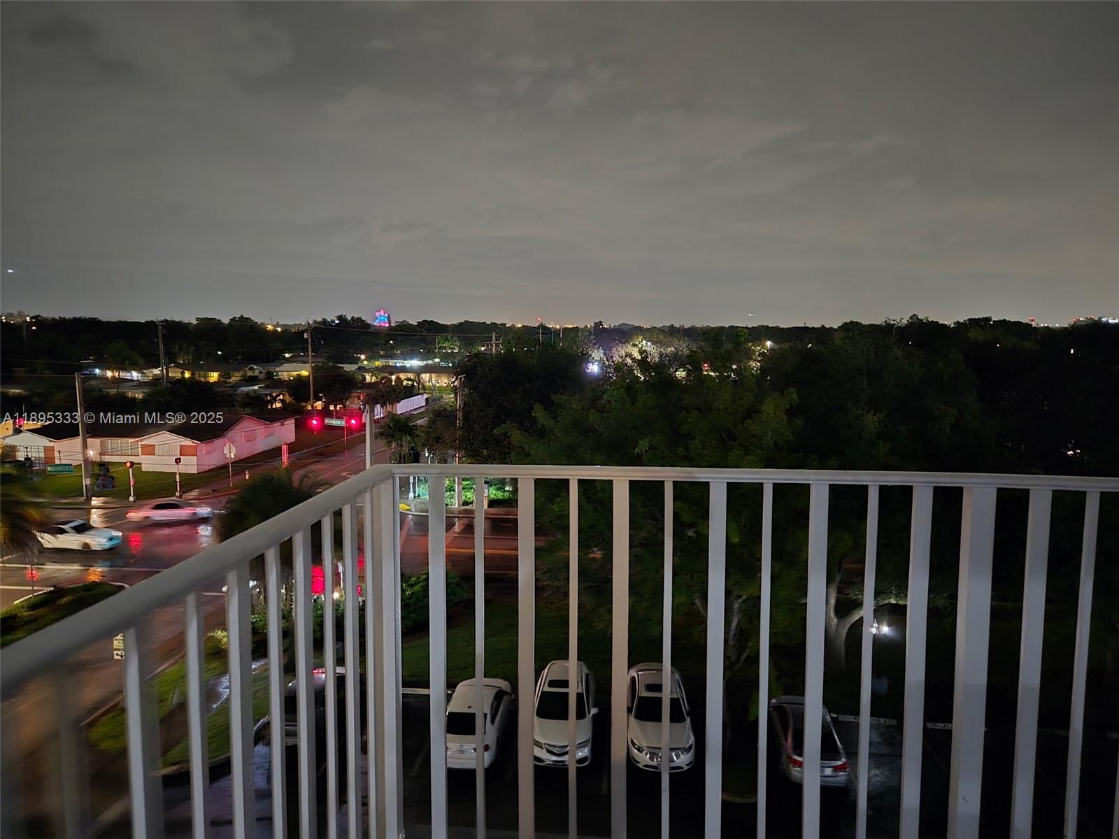 See details 501 2 / 2 1150 sq. ft. $ 2025-10-13 0 Photo