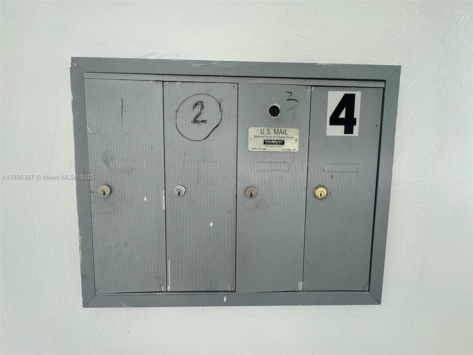   /  3498 sq. ft. $ 2025-10-20 0 Photo