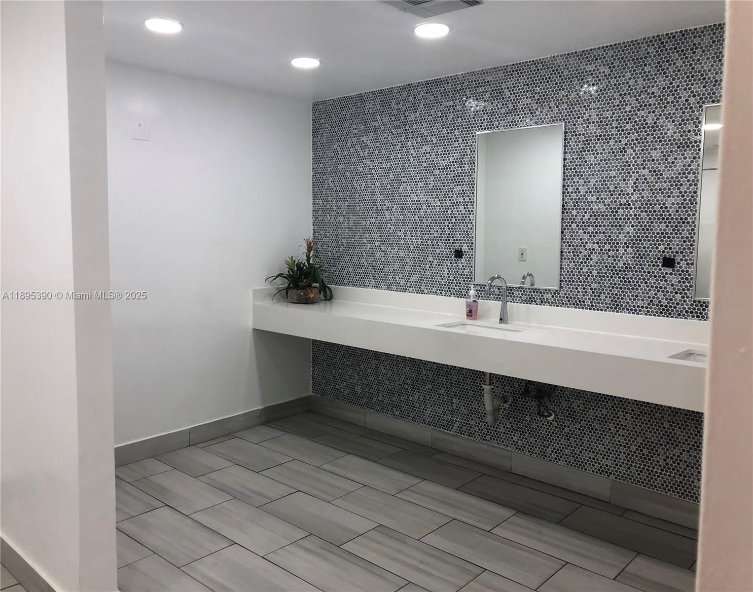 Photo of 16919 Bay Rd  #308, Sunny Isles Beach, Florida, 33160 -