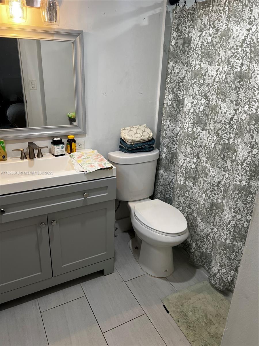 Photo of 16909 Bay Rd  #421, Sunny Isles Beach, Florida, 33160 -